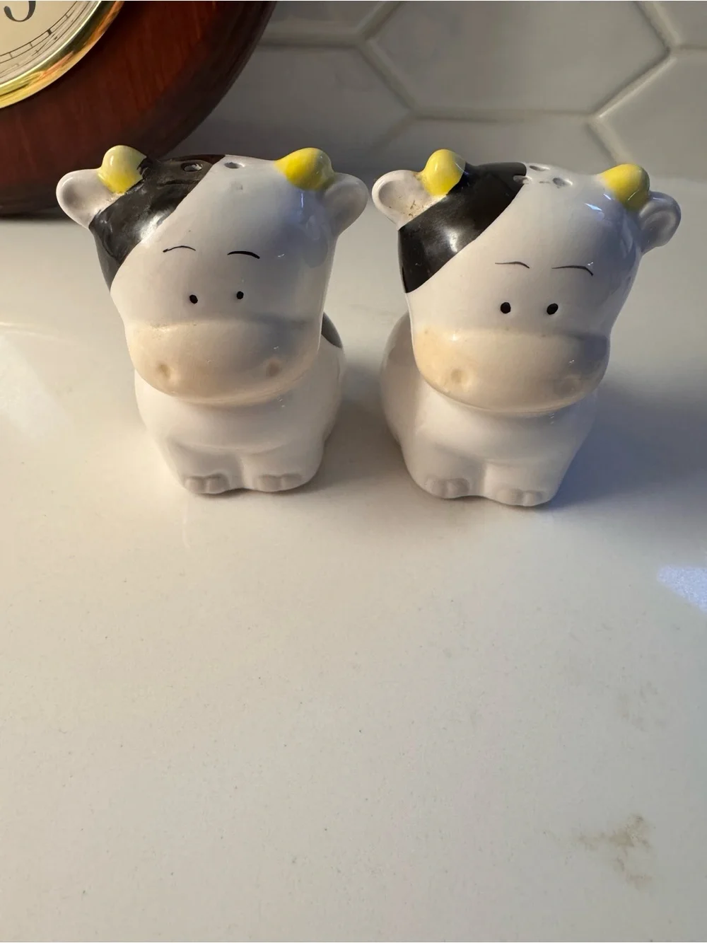 Vtg cow salt and pepper shakers